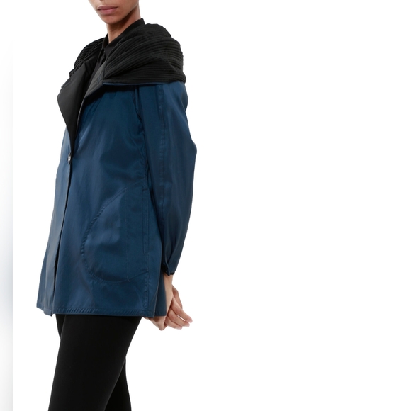 Mycra Pac - Donatella (Mini) reversible rain jacket - Read for sizing - Picture 4 of 13